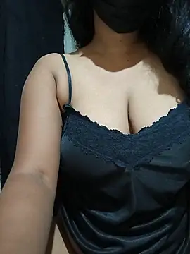 Snapshot of DiyaRoy49 chatting on June 2026 08:00:02 PM DiyaRoy49 online show from June 2026 08:00:02 PM