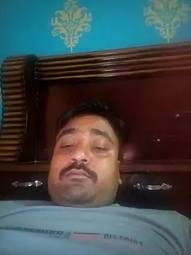 Raju fuckerr online show from April 2026 08:17:01 AM