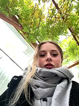 BabyAnais online show from November 2025 01:10:01 PM