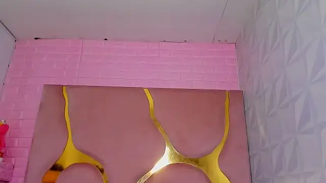 Snapshot of Niina_Sissy chatting on October 2025 06:25:02 AM Niina Sissy online show from October 2025 06:25:02 AM