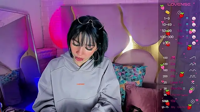 Niina Sissy online show from February 2026 04:20:01 AM