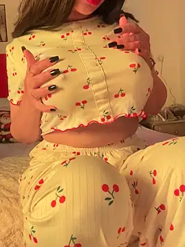 Snapshot of OnlyRima chatting on November 2025 11:04:02 PM OnlyRima online show from November 2025 11:04:02 PM