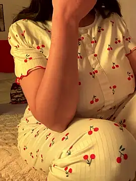 Snapshot of OnlyRima chatting on November 2025 09:28:01 PM OnlyRima online show from November 2025 09:28:01 PM