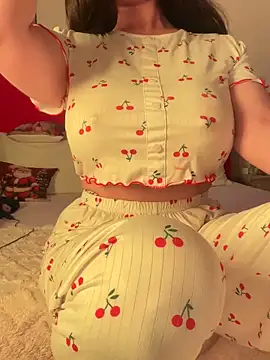 Snapshot of OnlyRima chatting on December 2025 10:40:02 PM OnlyRima online show from December 2025 10:40:02 PM