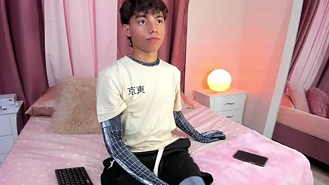 Snapshot of Honeymoon_sariel chatting on October 2025 07:59:01 PM Honeymoon sariel online show from October 2025 07:59:01 PM