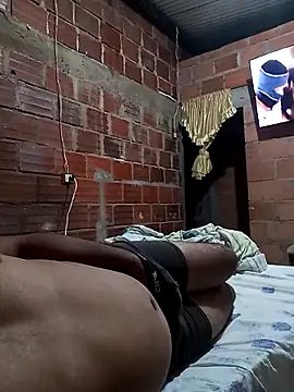 AlfonsoAlbernia online show from April 2026 01:29:01 AM