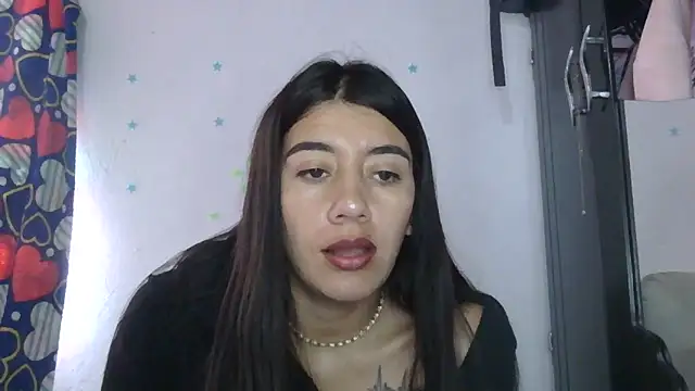 Madow Lu online show from November 2025 03:44:02 PM