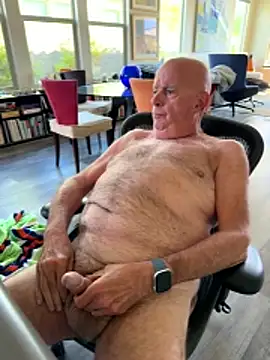 Snapshot of jimmy94595 chatting on December 2025 09:43:01 PM jimmy94595 online show from December 2025 09:43:01 PM