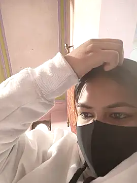 Snapshot of sanu_07 chatting on December 2025 04:53:02 AM sanu 07 online show from December 2025 04:53:02 AM