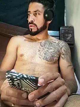 Snapshot of Alexsexygamer chatting on October 2025 10:36:01 PM Alexsexygamer online show from October 2025 10:36:01 PM