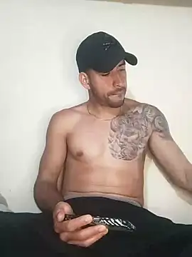 Snapshot of Alexsexygamer chatting on November 2025 03:01:02 PM Alexsexygamer online show from November 2025 03:01:02 PM