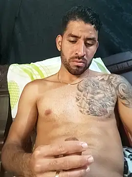 Snapshot of Alexsexygamer chatting on November 2025 08:05:01 PM Alexsexygamer online show from November 2025 08:05:01 PM