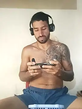 Snapshot of Alexsexygamer chatting on November 2025 08:31:01 PM Alexsexygamer online show from November 2025 08:31:01 PM