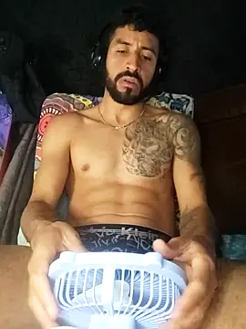 Snapshot of Alexsexygamer chatting on December 2025 06:01:02 PM Alexsexygamer online show from December 2025 06:01:02 PM