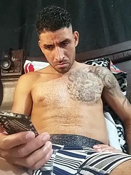 Snapshot of Alexsexygamer chatting on February 2026 07:32:02 PM Alexsexygamer online show from February 2026 07:32:02 PM