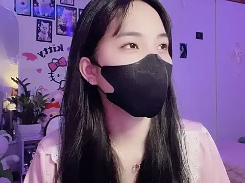 keelinnn19 online show from October 2025 11:33:02 AM