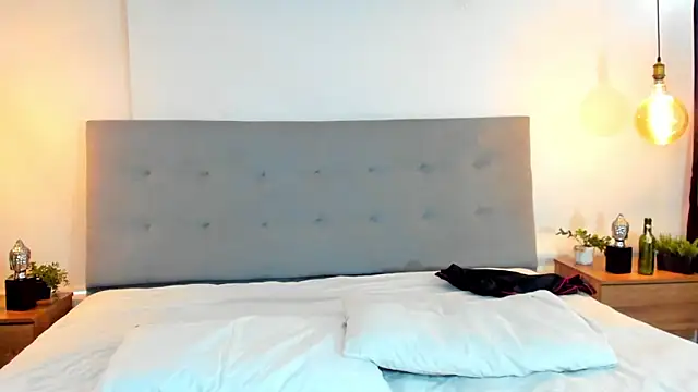 Snapshot of Luna_Claire chatting on October 2025 03:40:01 PM Luna Claire online show from October 2025 03:40:01 PM