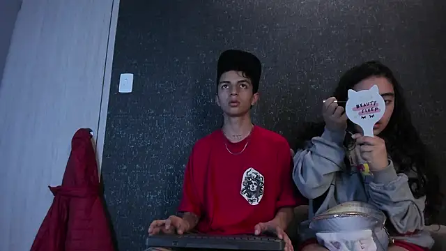 NickandAbby  online show from February 2026 07:40:01 PM