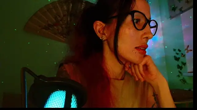 KiotoShine online show from December 2025 04:38:01 PM