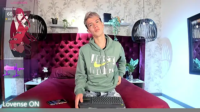 Snapshot of nicktorn chatting on November 2025 12:28:01 PM nicktorn online show from November 2025 12:28:01 PM