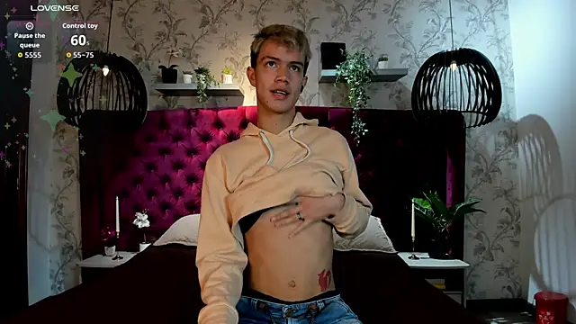 Snapshot of nicktorn chatting on November 2025 12:13:01 PM nicktorn online show from November 2025 12:13:01 PM