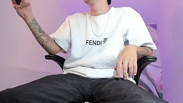 Fran Boy online show from November 2025 02:15:02 AM