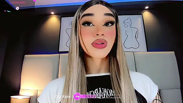 Valeriasmiithh online show from November 2025 09:02:01 PM