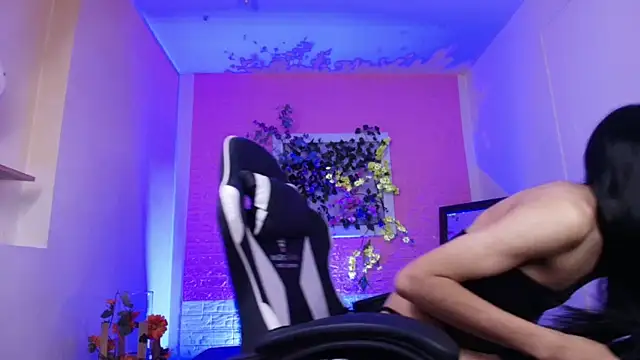 Katy bratz  online show from September 2025 02:49:01 AM