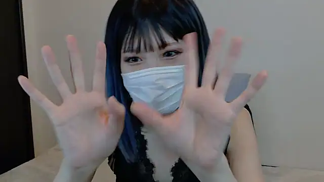 Snapshot of sarina_at chatting on November 2025 04:28:02 AM sarina at online show from November 2025 04:28:02 AM