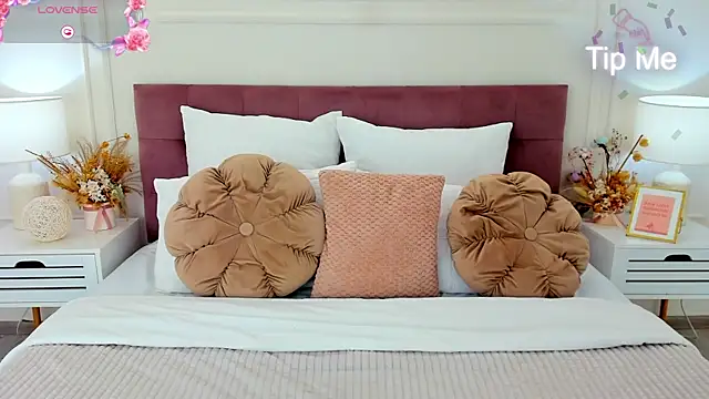 Snapshot of ToriSonn chatting on November 2025 01:17:02 PM ToriSonn online show from November 2025 01:17:02 PM