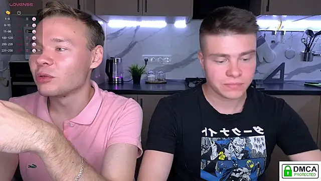 Snapshot of holy_eggs_02 chatting on September 2025 06:44:01 PM holy eggs 02 online show from September 2025 06:44:01 PM