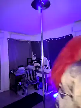 Snapshot of iamlalamilano chatting on February 2026 05:43:02 PM iamlalamilano online show from February 2026 05:43:02 PM