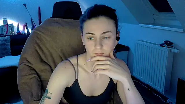 Melly4You online show from March 2026 11:26:02 PM