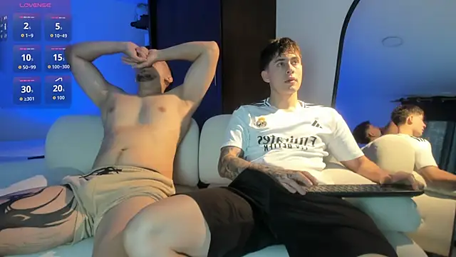 twinguys online show from November 2025 11:33:02 AM