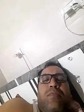 Snapshot of Hot-boy077 chatting on November 2025 03:03:02 PM Hot-boy077 online show from November 2025 03:03:02 PM