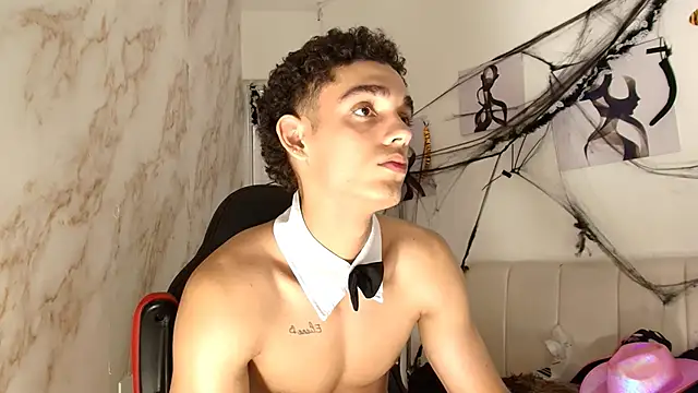 Snapshot of nathan_shimmer chatting on October 2025 01:37:01 PM nathan shimmer online show from October 2025 01:37:01 PM