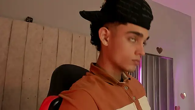 Snapshot of nathan_shimmer chatting on November 2025 01:12:02 PM nathan shimmer online show from November 2025 01:12:02 PM