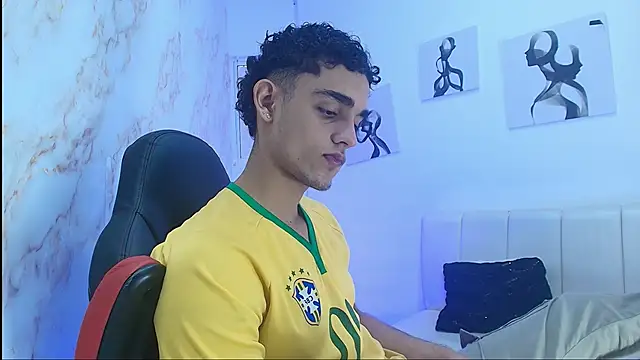 Snapshot of nathan_shimmer chatting on November 2025 01:00:02 PM nathan shimmer online show from November 2025 01:00:02 PM