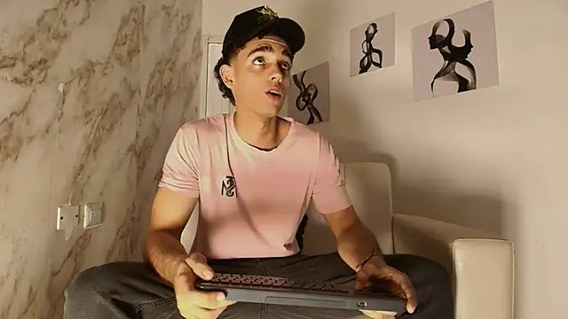 Snapshot of nathan_shimmer chatting on November 2025 01:17:02 PM nathan shimmer online show from November 2025 01:17:02 PM