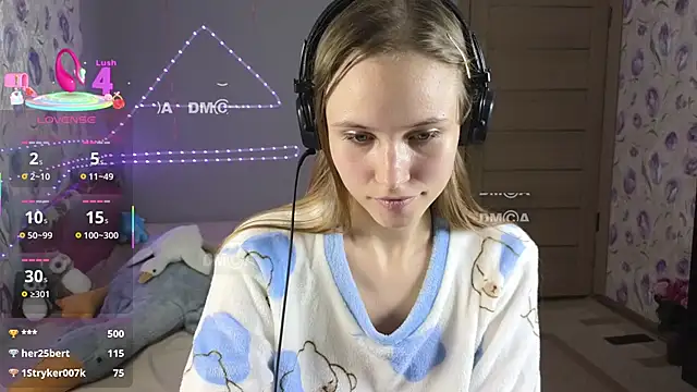 Armurra15 online show from September 2025 05:47:02 PM