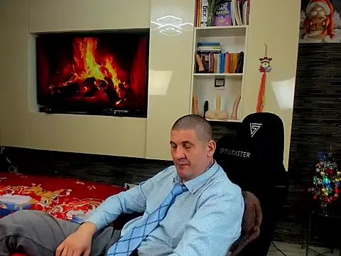 SpartacusDaddy48 online show from January 2026 11:07:02 PM