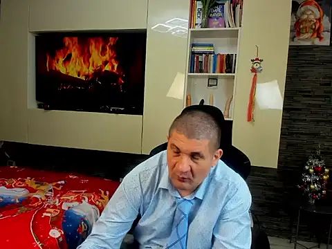 SpartacusDaddy48 online show from January 2026 01:16:02 PM