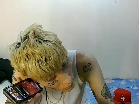 Snapshot of KinkyLatinCock chatting on September 2025 05:36:02 PM KinkyLatinCock online show from September 2025 05:36:02 PM