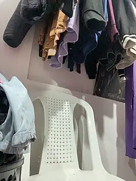 Snapshot of KinkyLatinCock chatting on November 2025 06:34:01 AM KinkyLatinCock online show from November 2025 06:34:01 AM