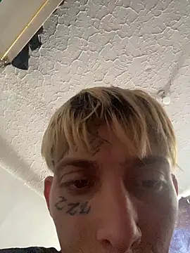 Snapshot of KinkyLatinCock chatting on November 2025 03:23:02 PM KinkyLatinCock online show from November 2025 03:23:02 PM