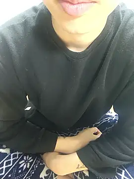 Snapshot of K_istp chatting on November 2025 12:05:01 PM K istp online show from November 2025 12:05:01 PM