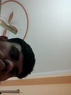 Snapshot of yr_Alex chatting on December 2025 07:47:02 AM yr Alex online show from December 2025 07:47:02 AM