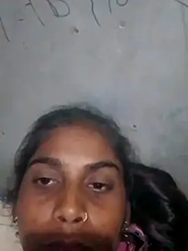 Nensi cut online show from December 2025 04:03:02 PM