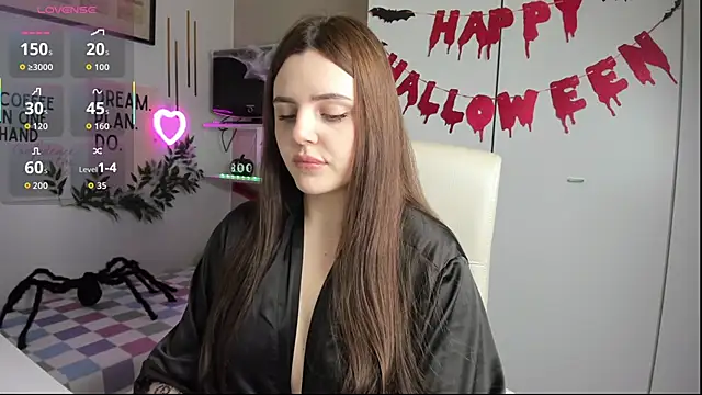 Snapshot of LiaWoow chatting on October 2025 06:43:02 AM LiaWoow online show from October 2025 06:43:02 AM