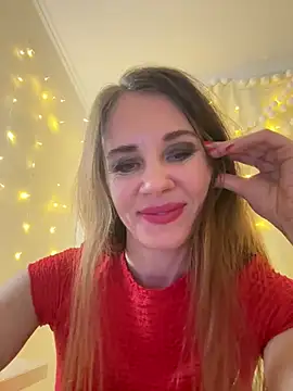 Snapshot of LucieMack chatting on January 2026 07:08:02 PM LucieMack online show from January 2026 07:08:02 PM